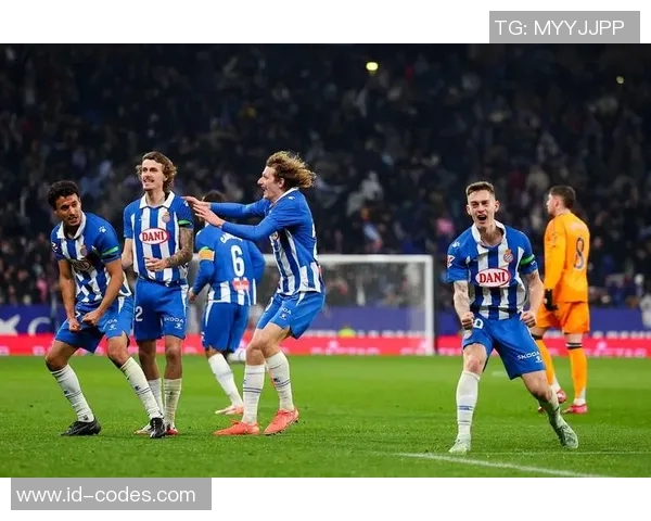 西班牙人主场迎战伦西亚争夺西甲联赛关键三分之战